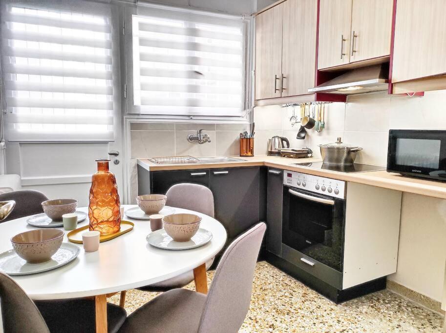 As ✓Two Bedroom Apartment In Thissio Atene Esterno foto