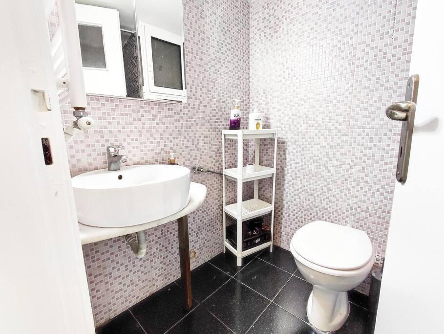 As ✓Two Bedroom Apartment In Thissio Atene Esterno foto